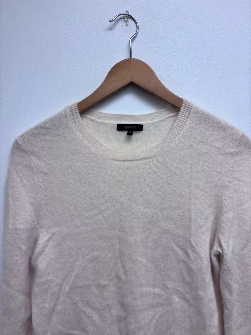 Quince Mongolian Cashmere Crewneck Sweater - Picture 7 of 12